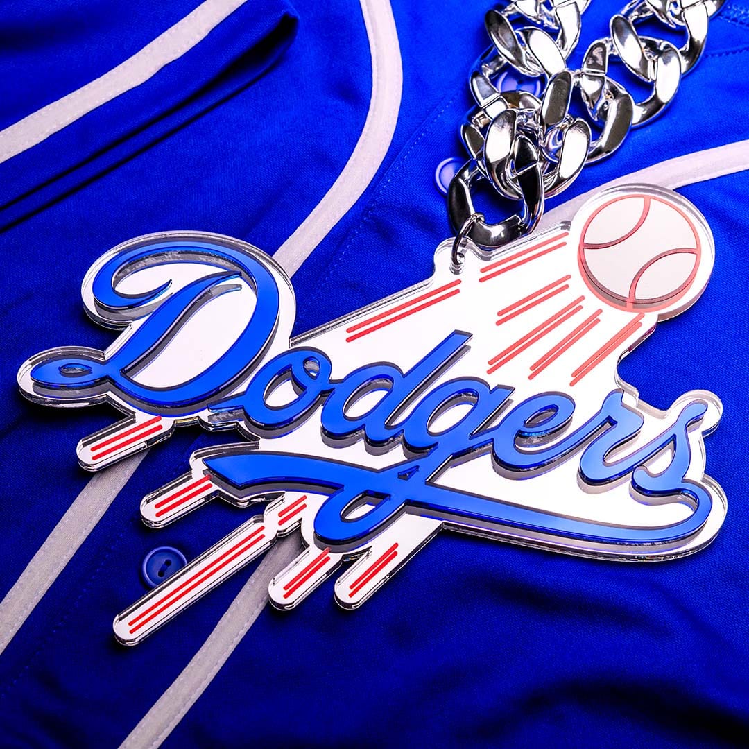 TrophySmack LA Dodgers Script MLB Chromatic Turnover Chain