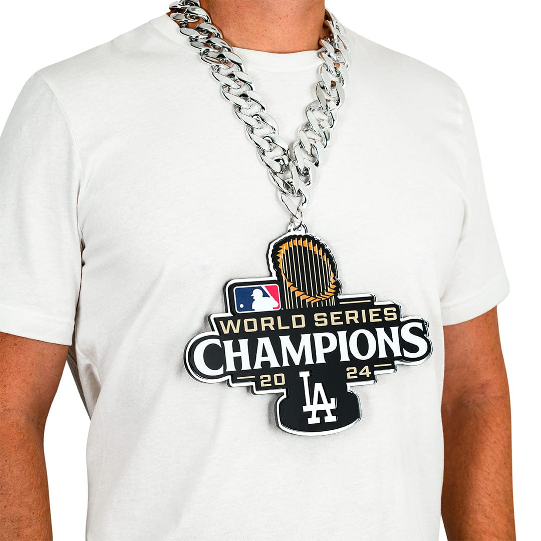 TrophySmack World Series LA Dodgers MLB Chromatic Turnover Chain